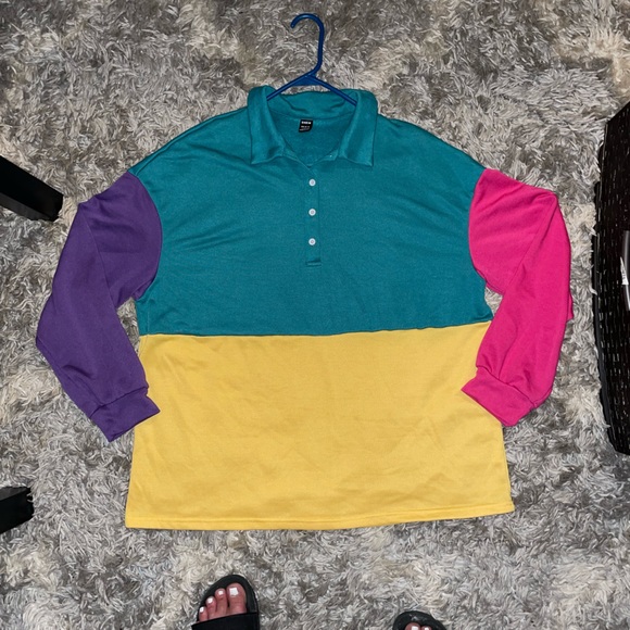 Multi colored woman’s top from shein - Picture 1 of 6